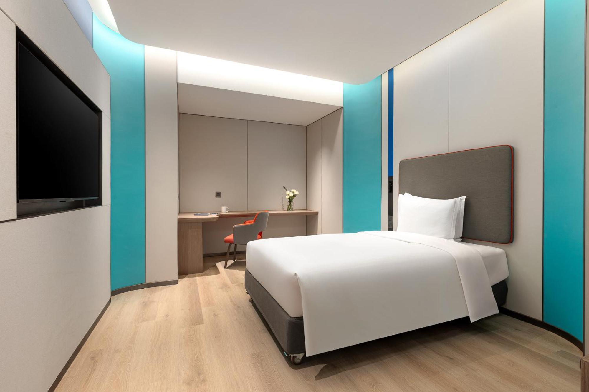 Holiday Inn Express Changfeng Park Shanghai Exteriör bild