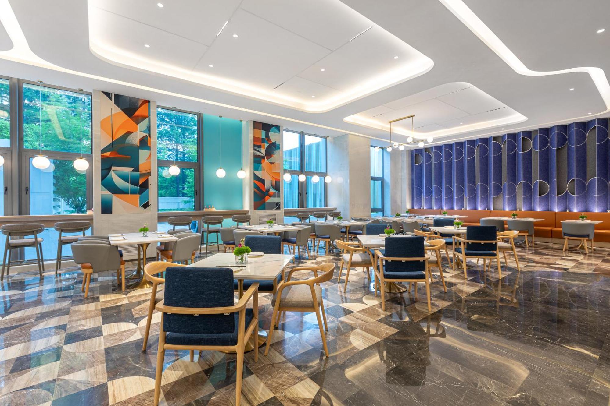 Holiday Inn Express Changfeng Park Shanghai Exteriör bild